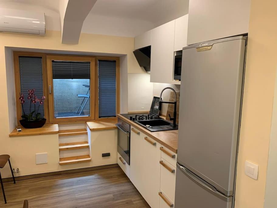 Art Apartment City Center Lj Ljubljana Exterior photo